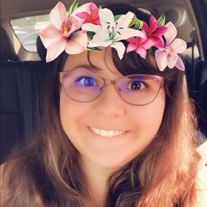 Meet your Posher, Traci